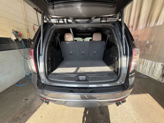 Certified 2021 Chevrolet Suburban High Country w/ Premium Package AWD/4WD image 26