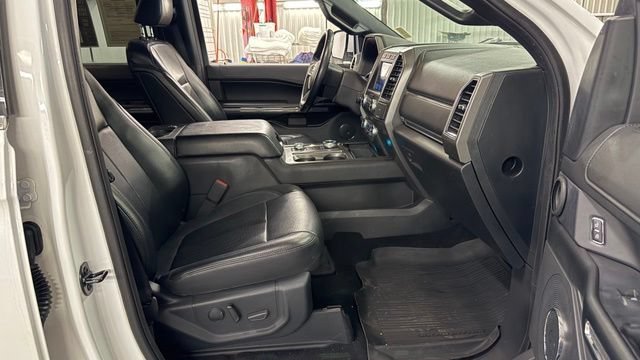 Used 2021 Ford Expedition XLT AWD/4WD image 18