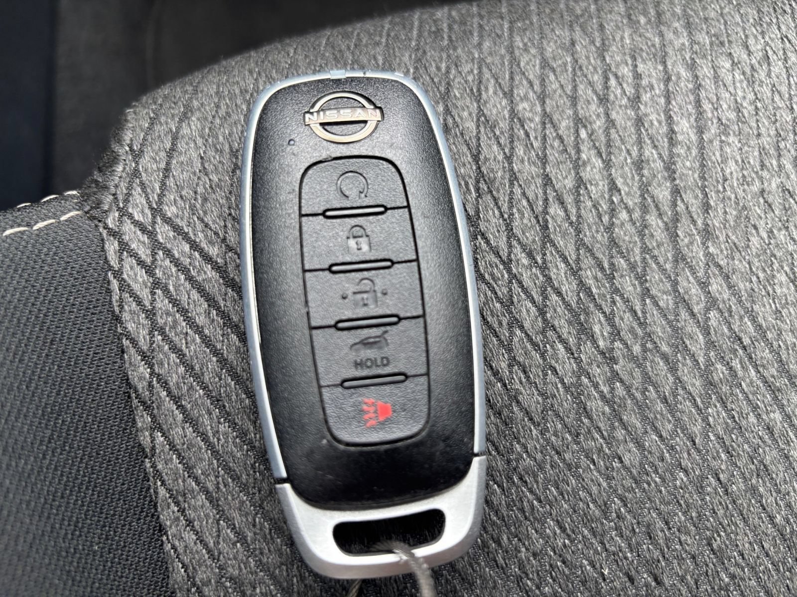 Used 2025 Nissan Rogue SV AWD/4WD image 23