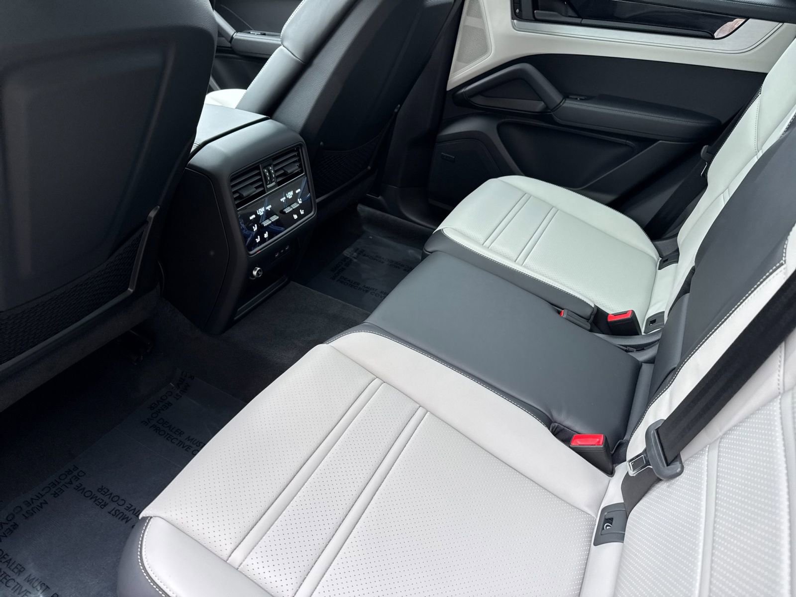 New 2026 Porsche Cayenne GTS image 14