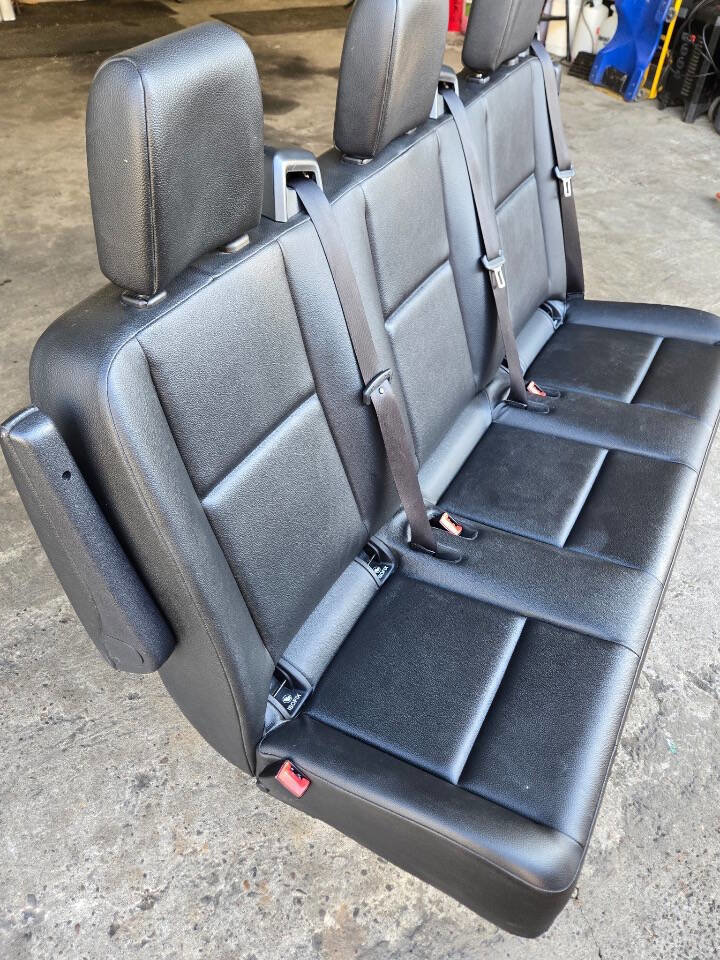 Used 2017 Mercedes-Benz Sprinter 2500 image 34