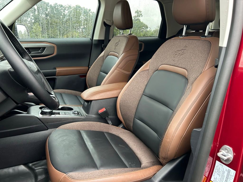 Used 2025 Ford Bronco Sport Outer Banks w/ Sasquatch Outer Banks Package image 14