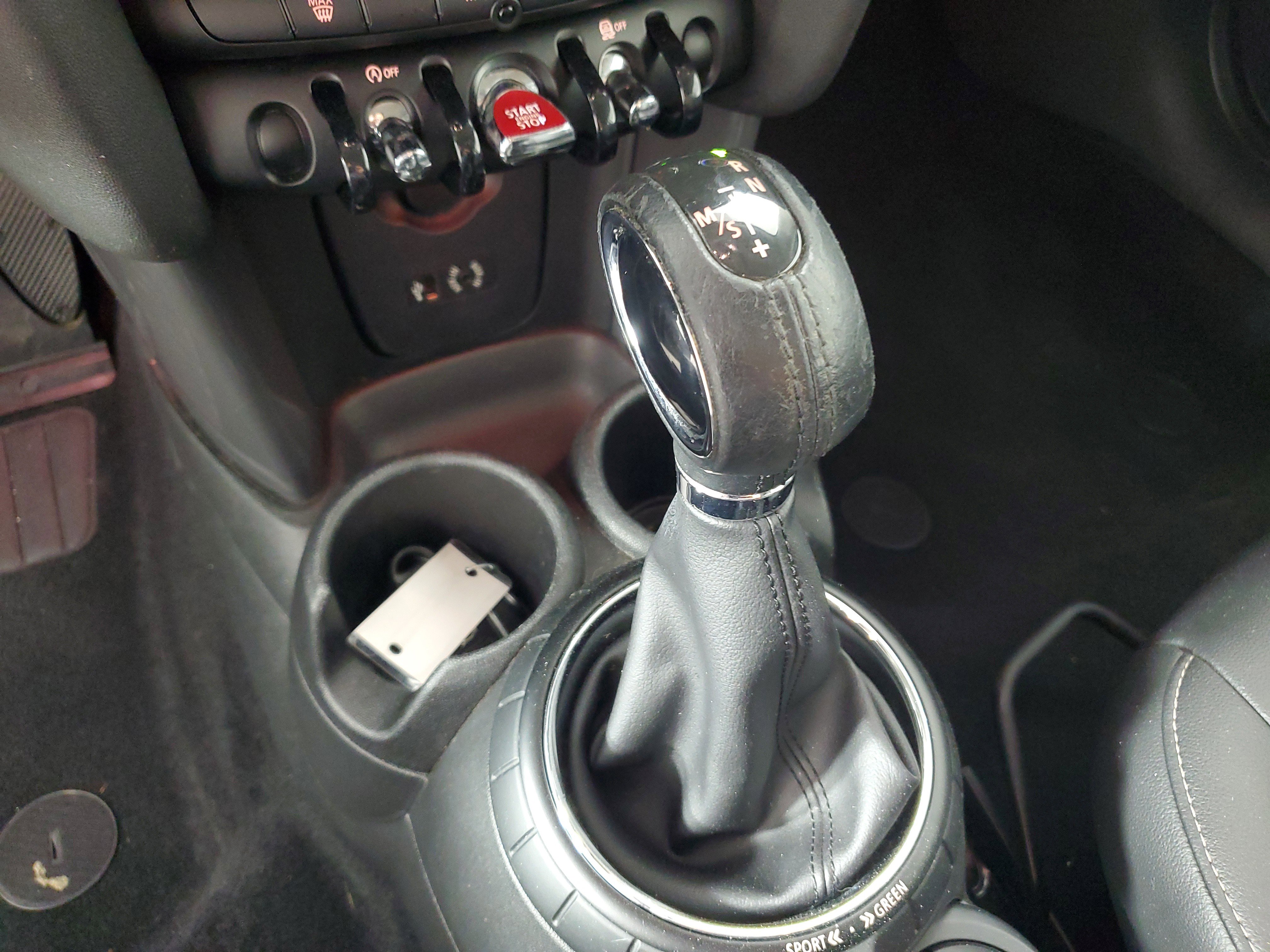 Used 2015 MINI Cooper 2-Door Hardtop image 18