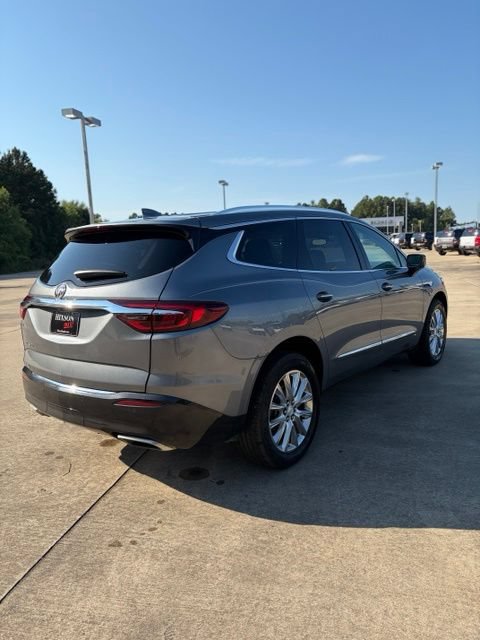 Used 2020 Buick Enclave Essence w/ Sound and Sites Package FWD image 6