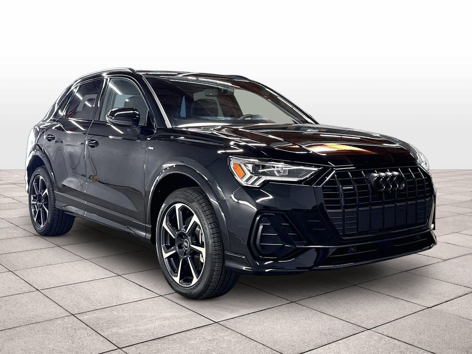 Certified 2025 Audi Q3 2.0T Premium Plus w/ Premium Plus Package AWD/4WD image 2