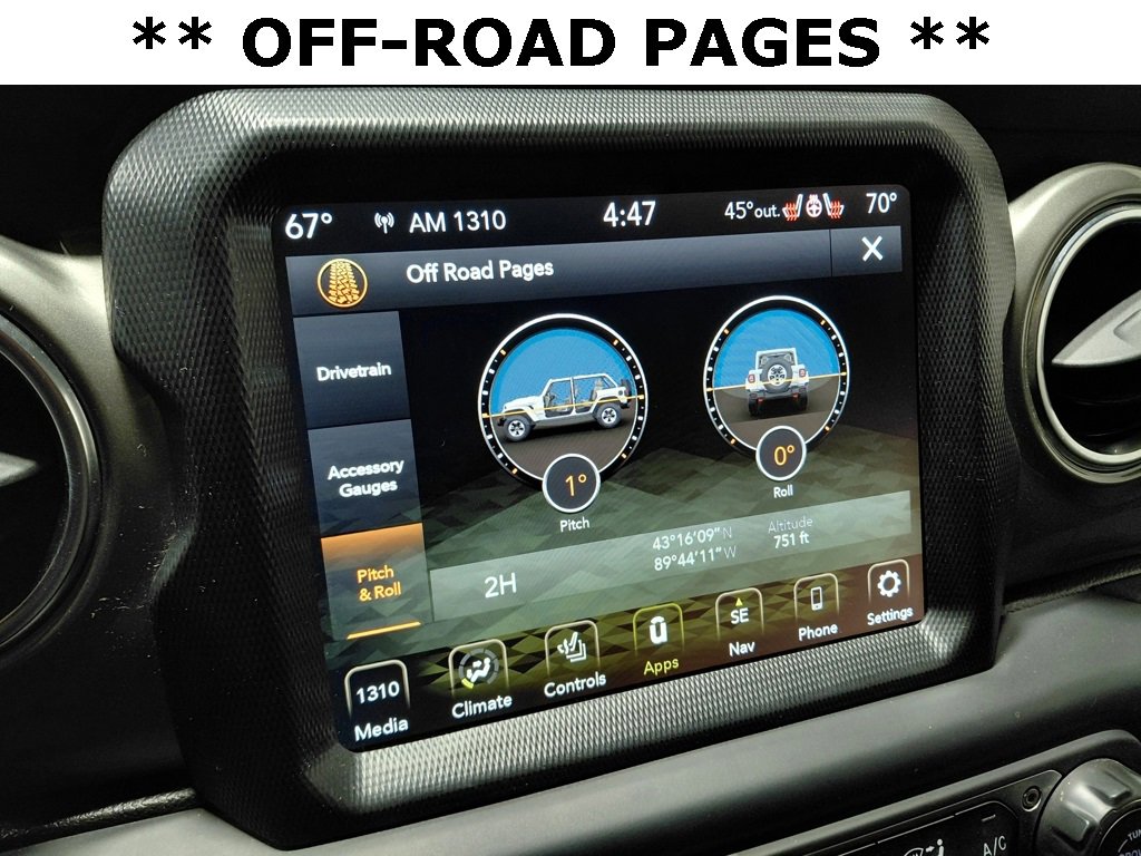 Used 2023 Jeep Wrangler Sahara w/ Cold Weather Group image 16