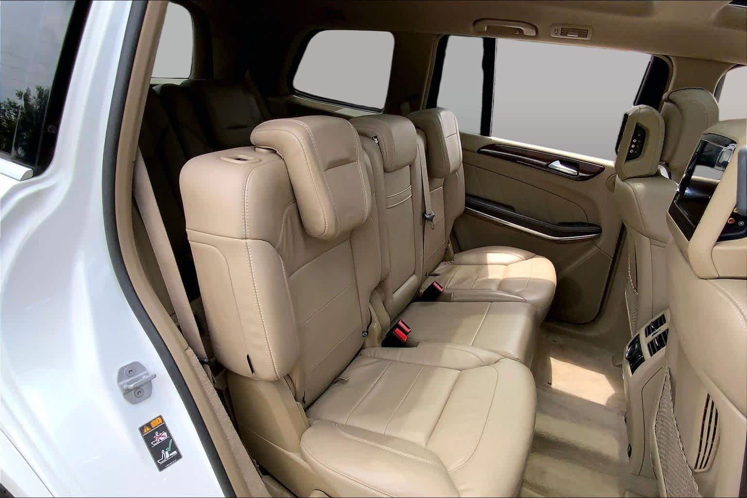 Used 2014 Mercedes-Benz GL 550 4MATIC image 21
