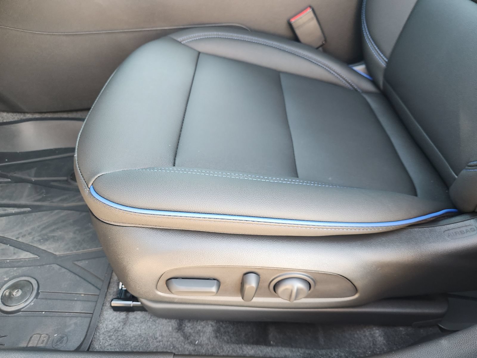 New 2026 Buick Envista Sport Touring w/ Convenience I Package FWD image 29