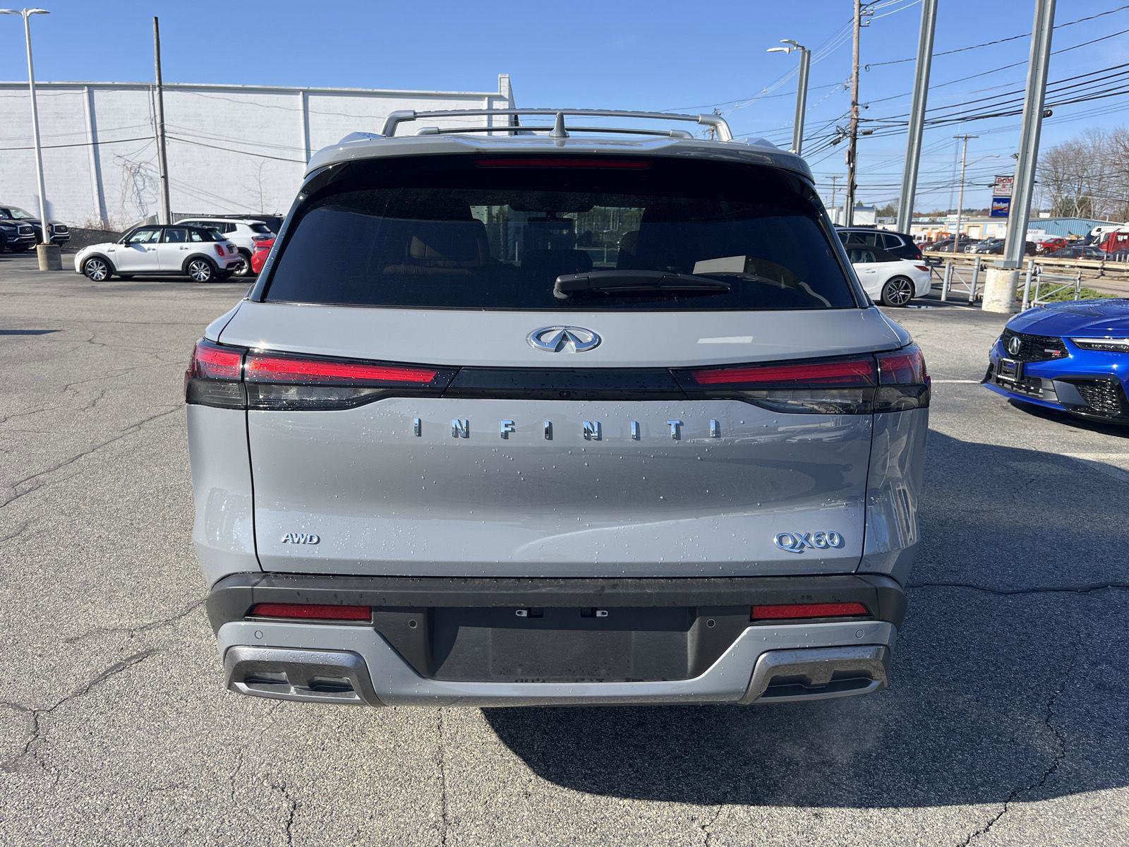 Used 2025 INFINITI QX60 Sensory image 4