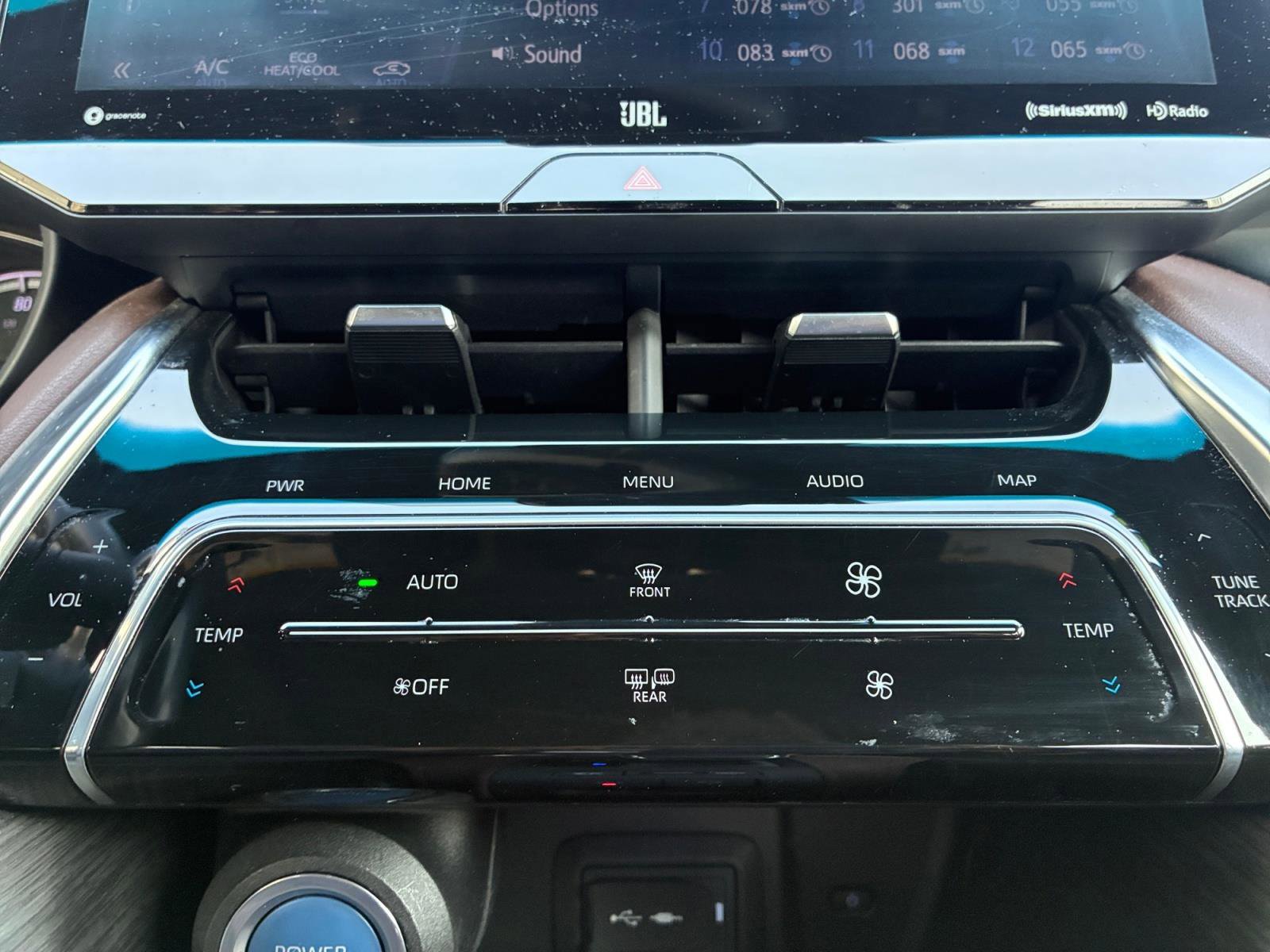 Used 2021 Toyota Venza Limited w/ Advanced Technology Package image 21