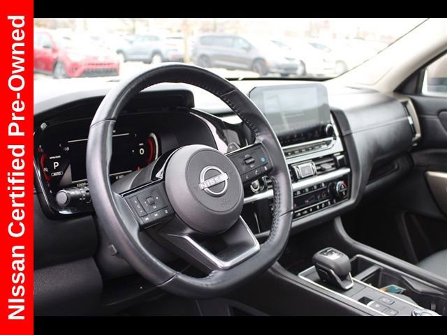 Certified 2023 Nissan Pathfinder Platinum AWD/4WD image 18