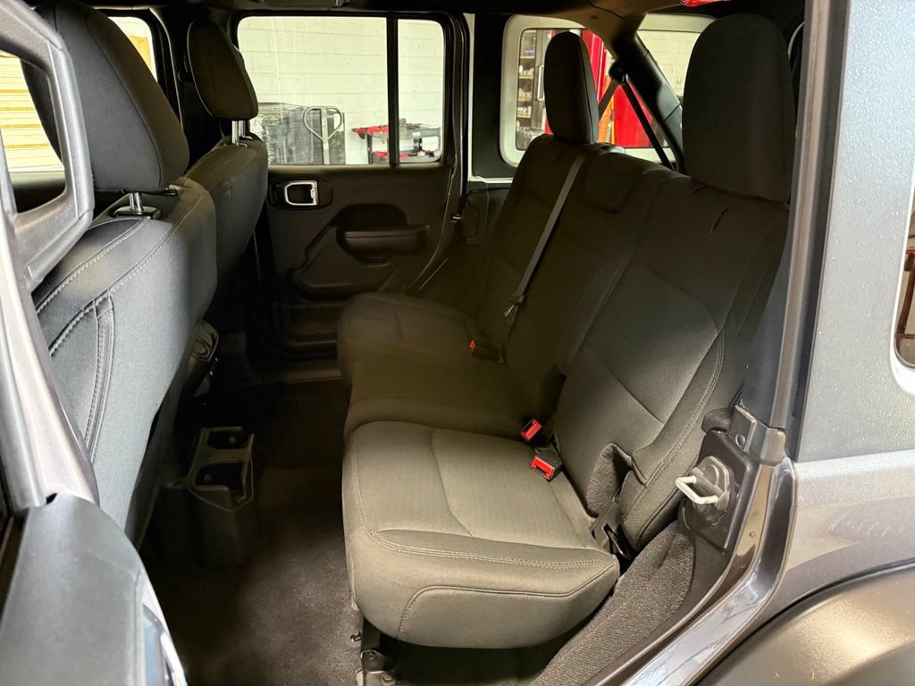 Used 2021 Jeep Wrangler Unlimited Sport AWD/4WD image 26