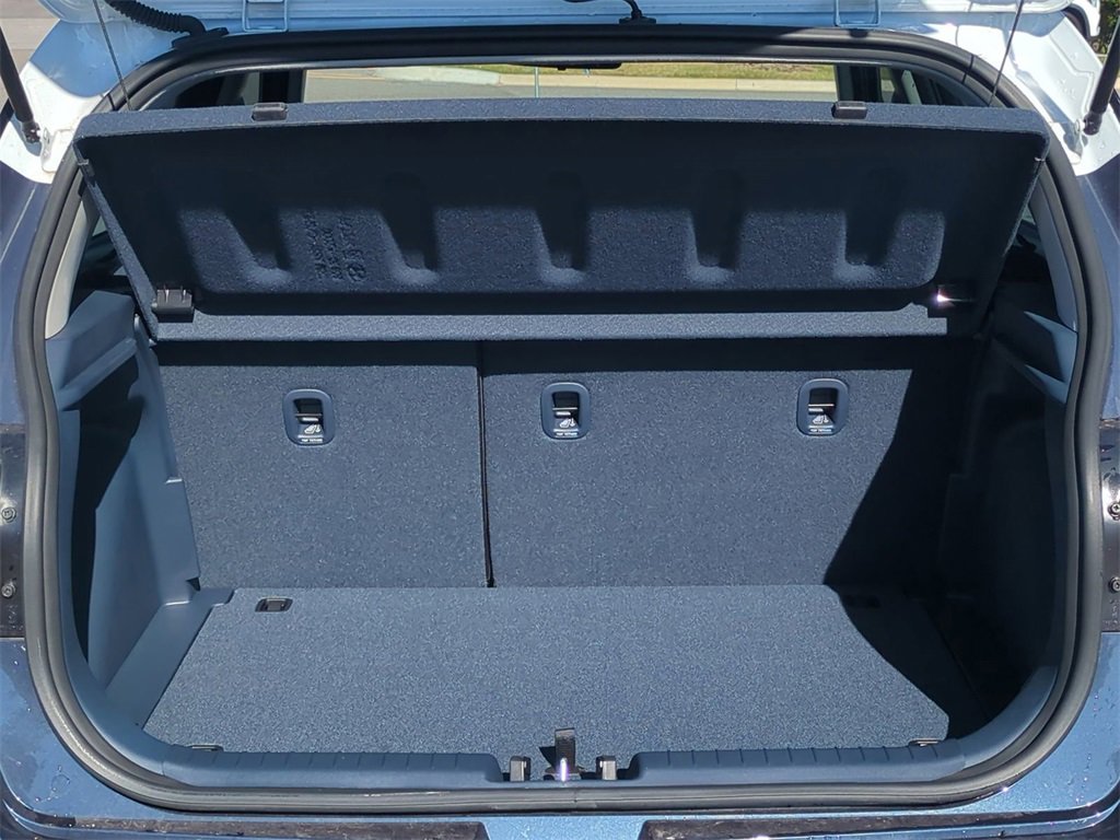 New 2025 Hyundai Venue Limited image 14