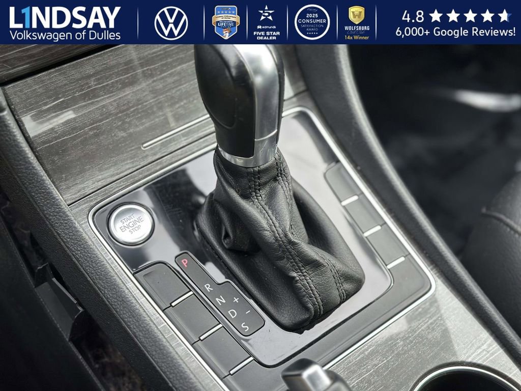 Used 2017 Volkswagen Passat 1.8T SE image 16