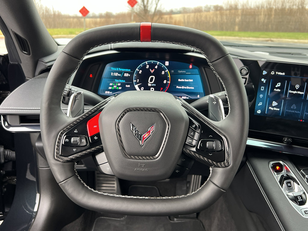 Used 2024 Chevrolet Corvette Stingray Preferred Cpe w/ Stealth Interior Trim Package image 31