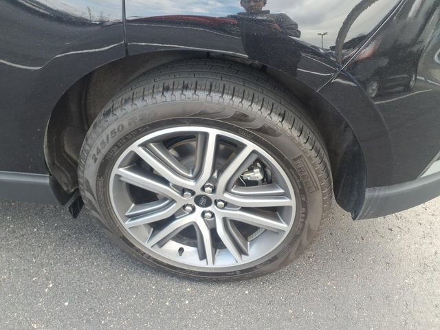 Certified 2024 Ford Edge Titanium w/ Equipment Group 301A AWD/4WD image 8