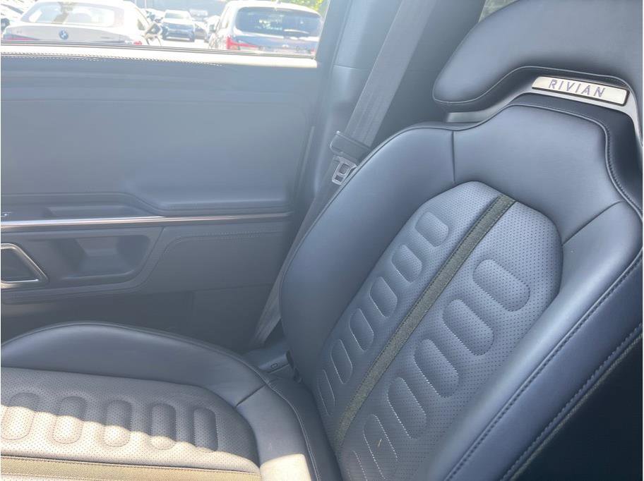 Used 2022 Rivian R1S Launch Edition image 24