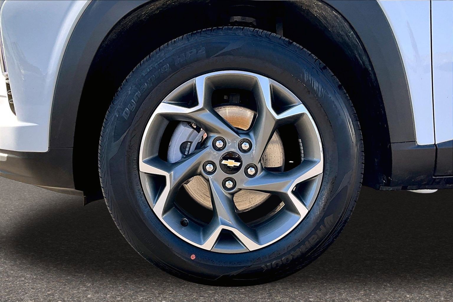 Used 2025 Chevrolet Trax LT w/ LT Convenience Package FWD image 25