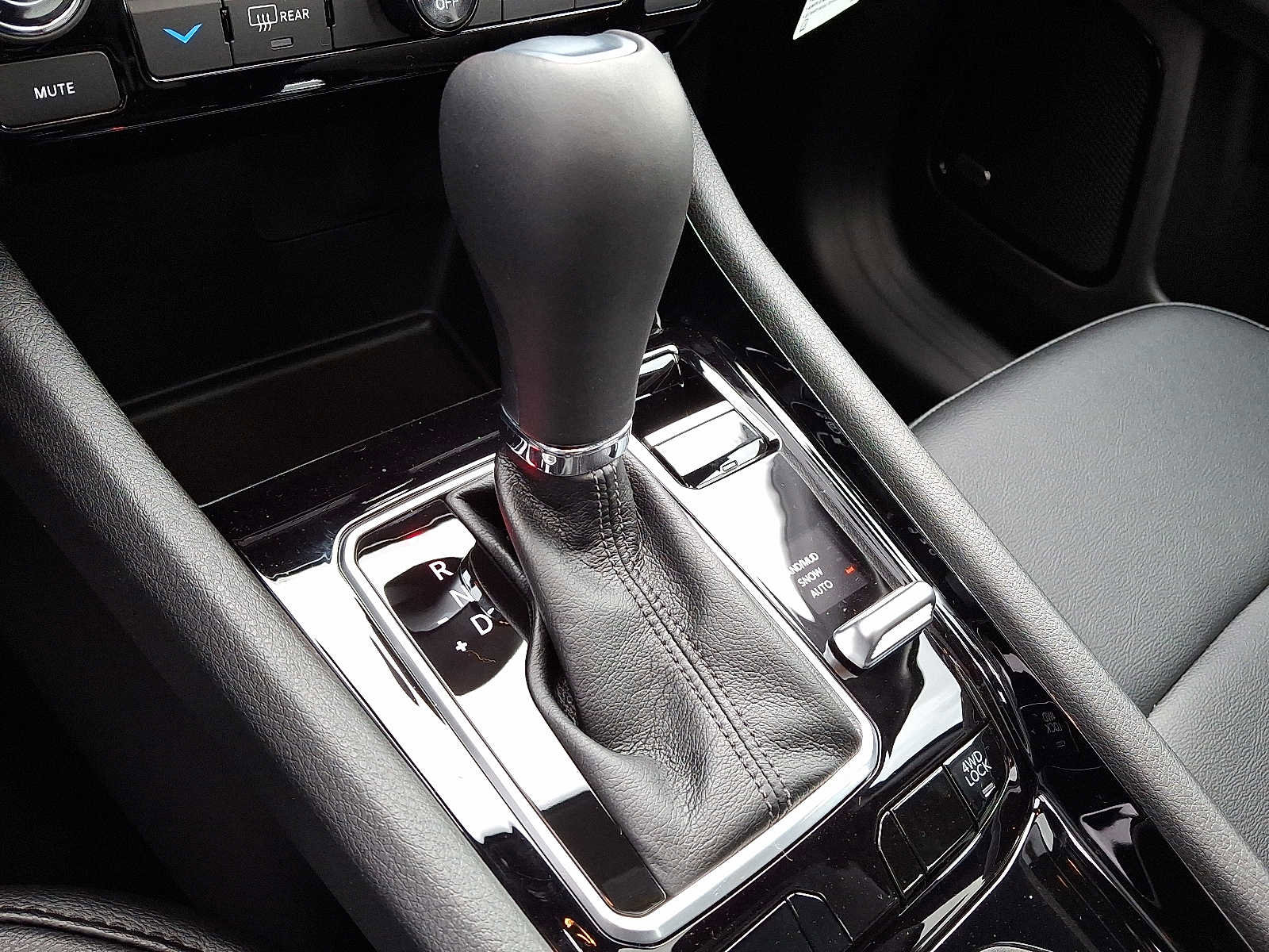 New 2026 Jeep Compass Limited w/ Sun, Sound & Navigation Group image 11