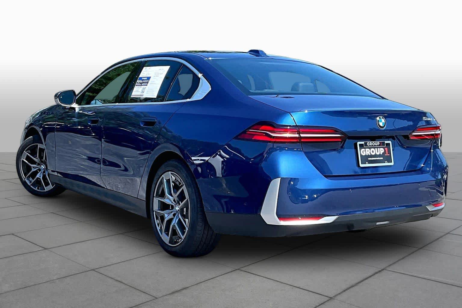 Used 2026 BMW 530i RWD image 12