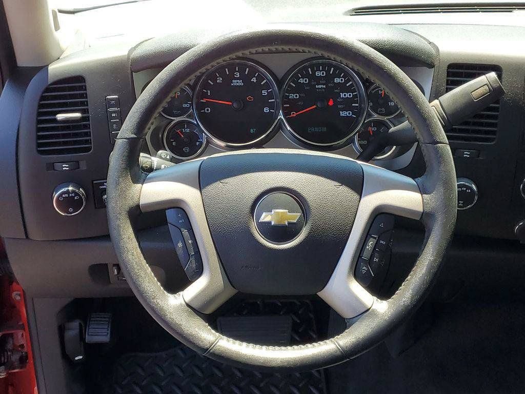 Used 2013 Chevrolet Silverado 1500 LT w/ All-Star Edition AWD/4WD image 24