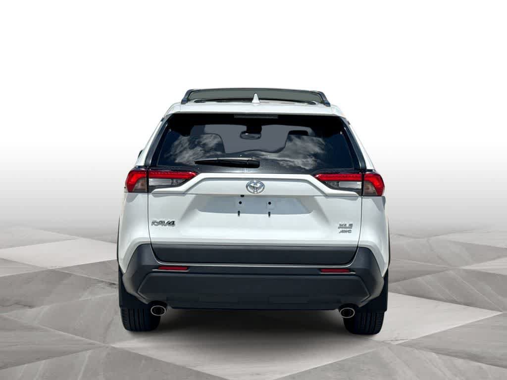 Used 2025 Toyota RAV4 XLE Premium AWD/4WD image 7