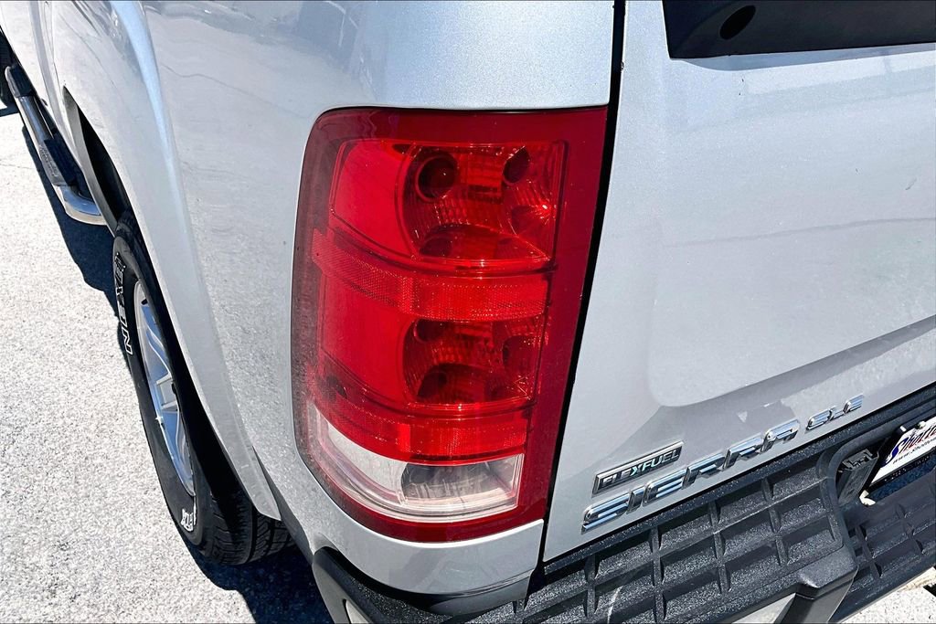 Used 2010 GMC Sierra 1500 SLE w/ Power Pack Plus RWD image 22