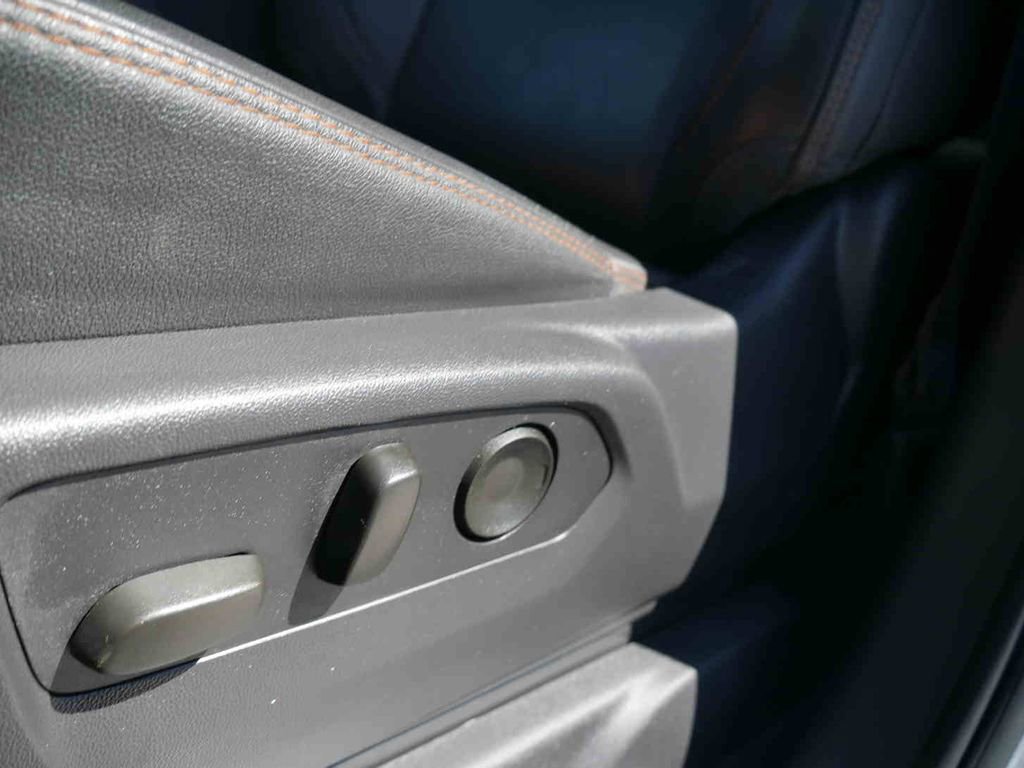 Used 2024 GMC Sierra 3500 AT4 w/ AT4 Premium Plus Package image 31