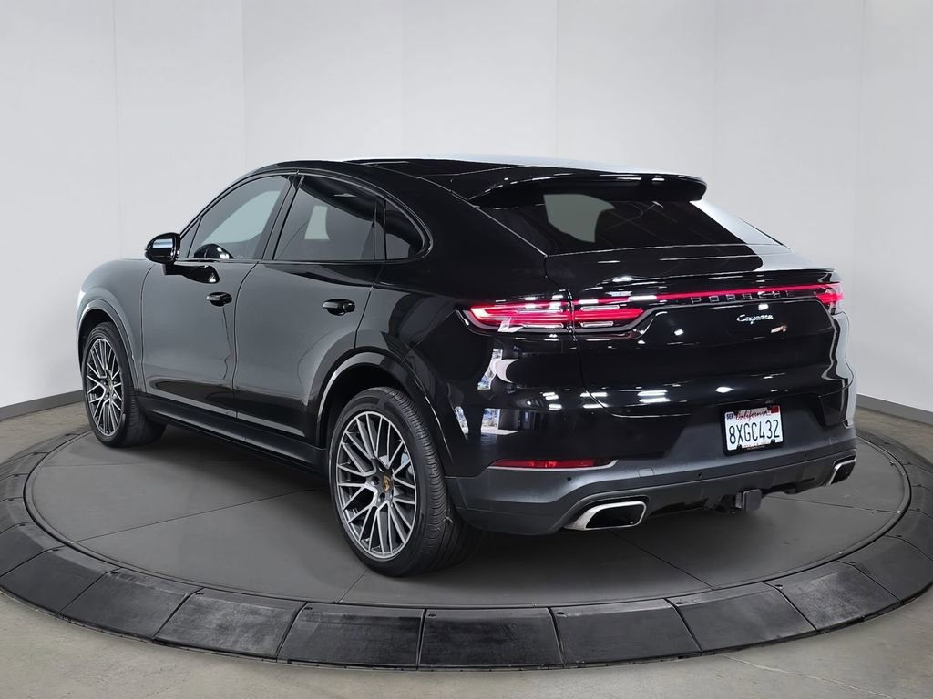 Certified 2021 Porsche Cayenne Coupe image 3