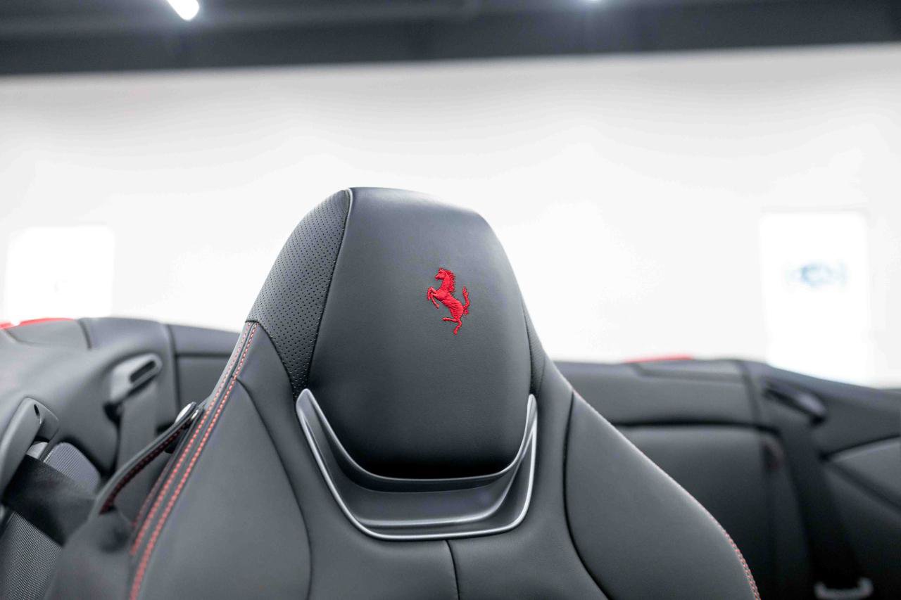 Used 2019 Ferrari Portofino RWD image 74