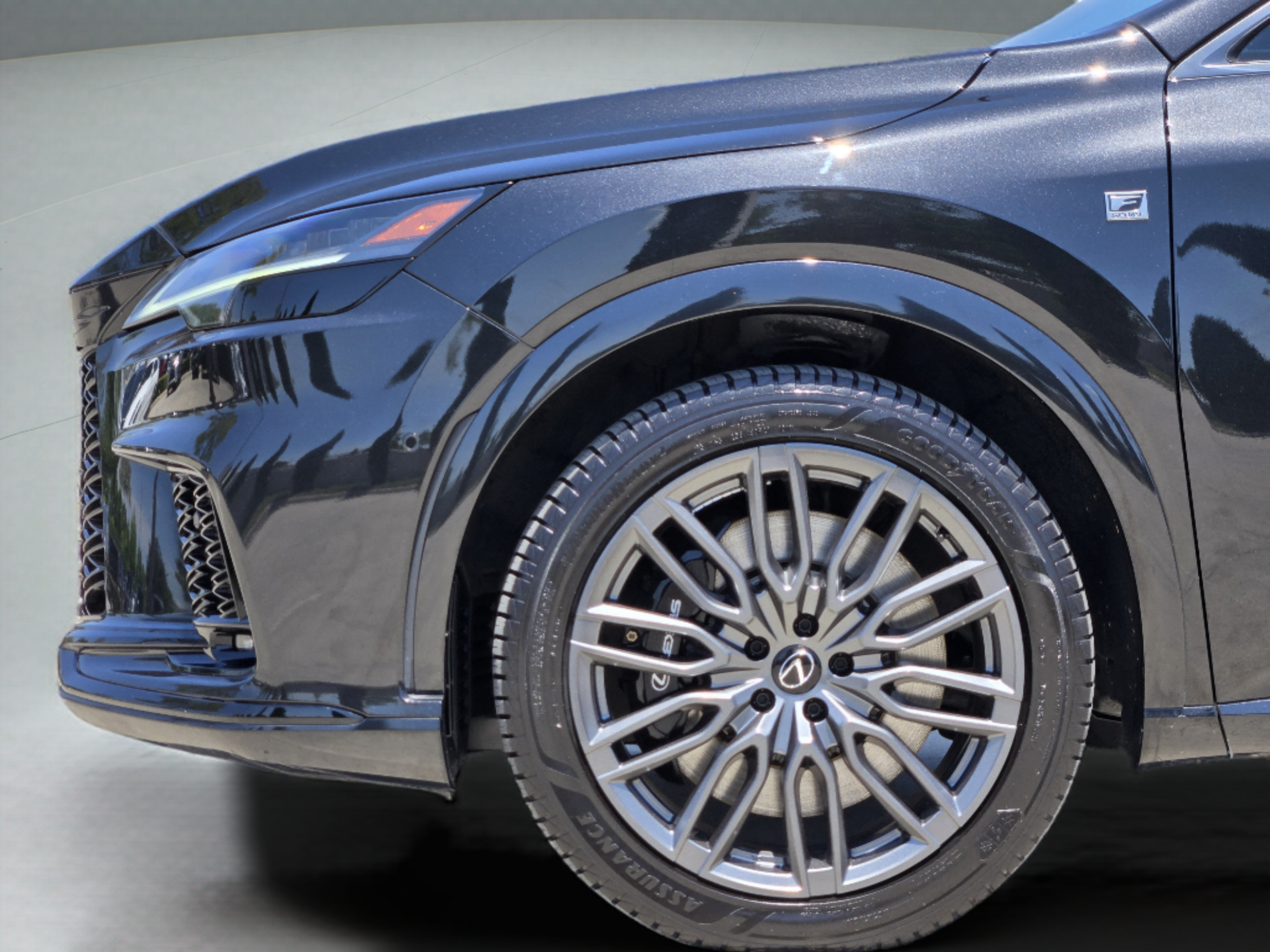 Used 2023 Lexus RX 500h F Sport w/ Accessory Package (Z1) AWD/4WD image 36