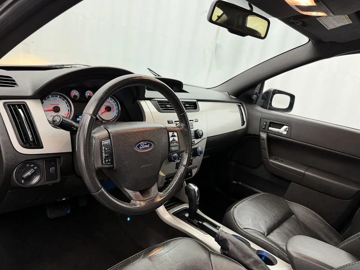 Used 2008 Ford Focus SE FWD image 8