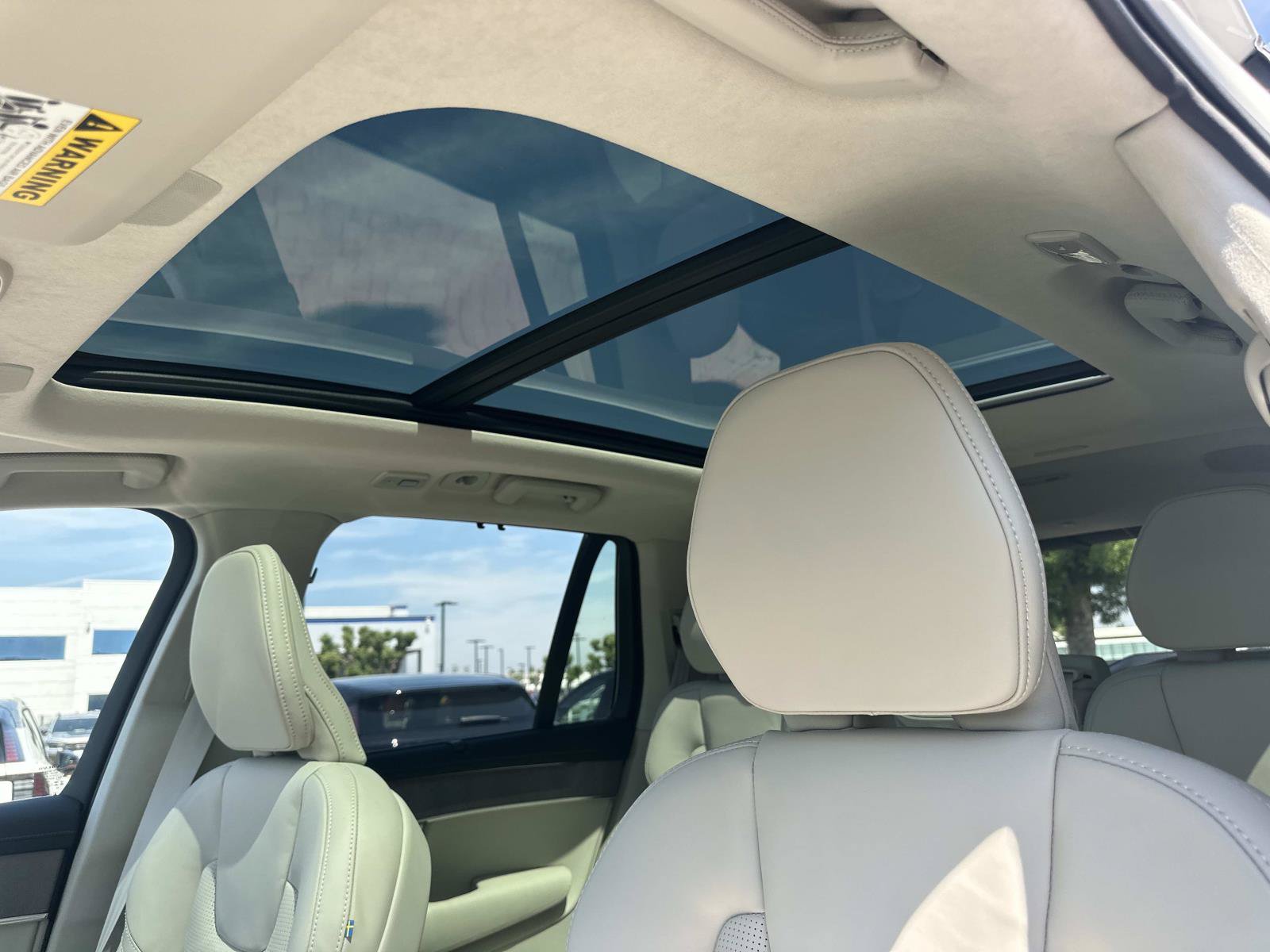New 2026 Volvo XC90 T8 Ultra w/ Lounge Package AWD/4WD image 25