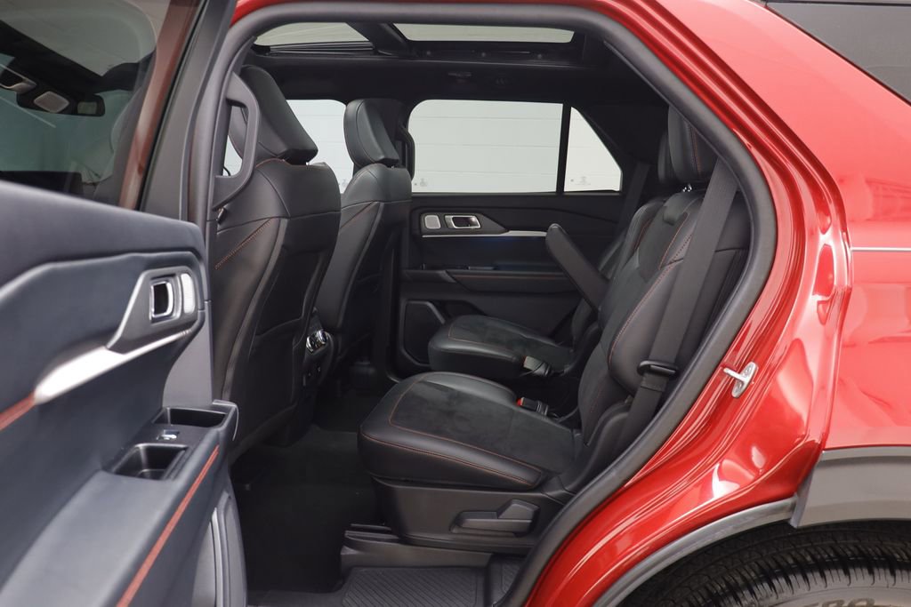 Used 2025 Ford Explorer ST w/ Sun And Sound Package image 13