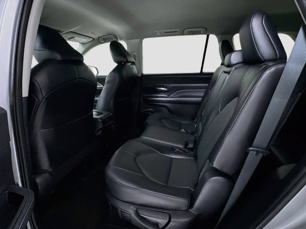 Used 2024 Toyota Grand Highlander AWD Hybrid image 22