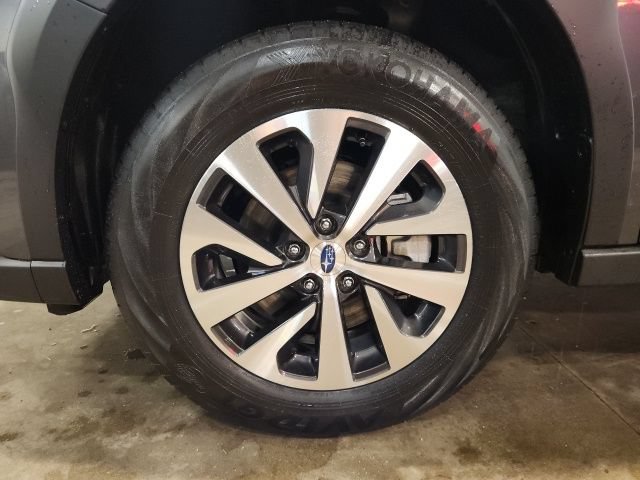 Used 2025 Subaru Outback Premium AWD/4WD image 10