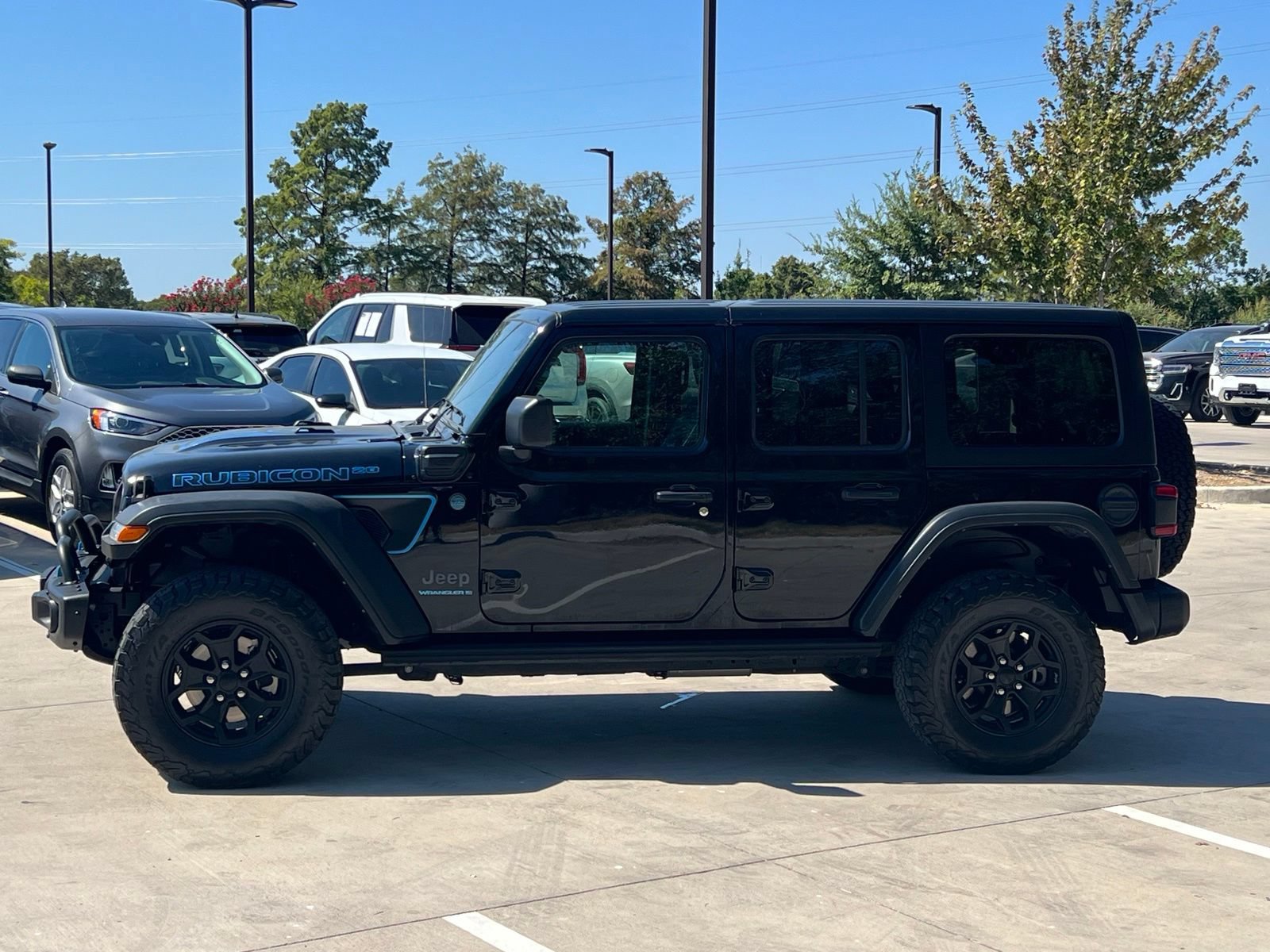 Used 2023 Jeep Wrangler Unlimited Rubicon 4xe AWD/4WD image 6