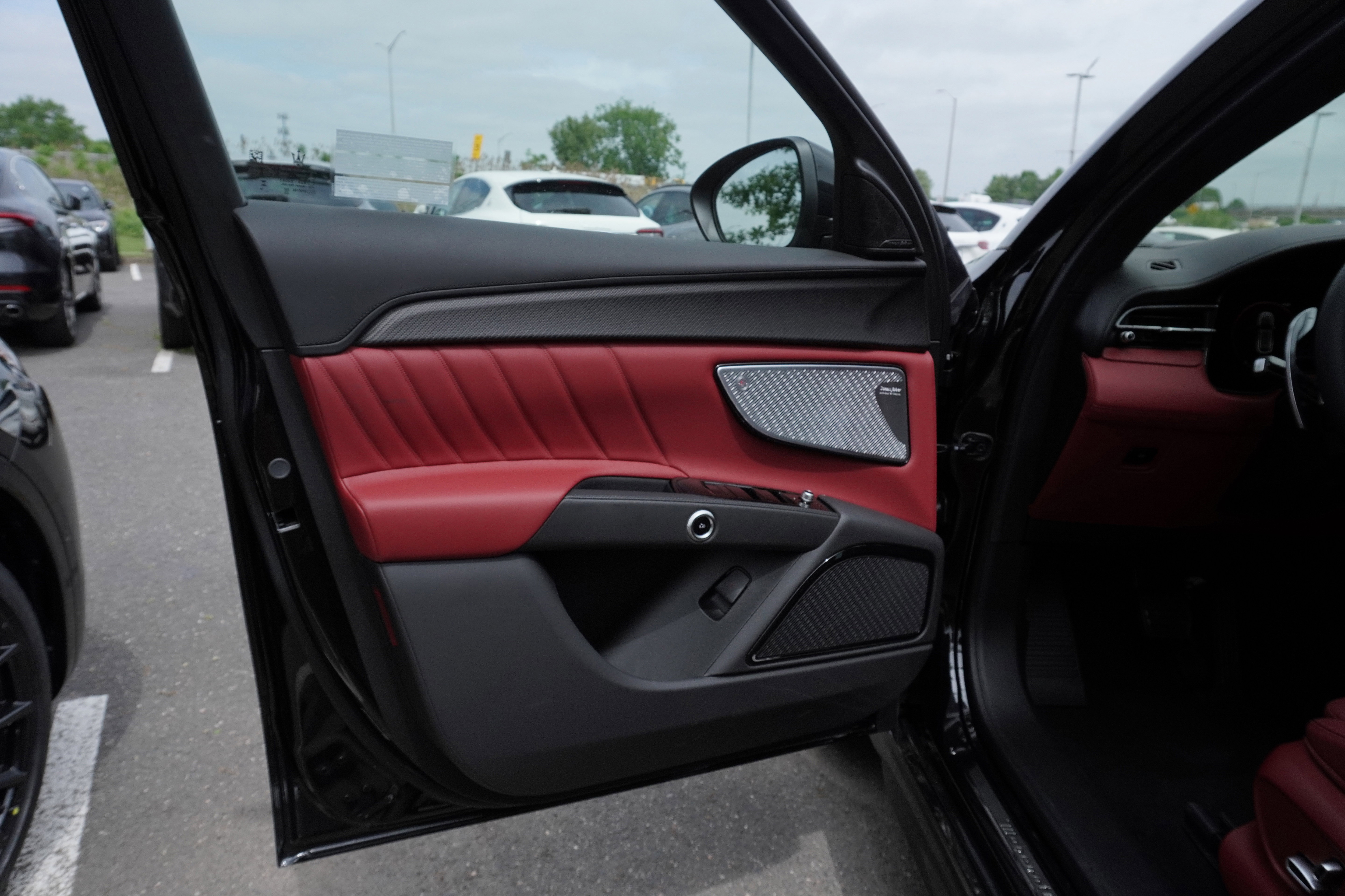 New 2025 Maserati Grecale Trofeo image 15