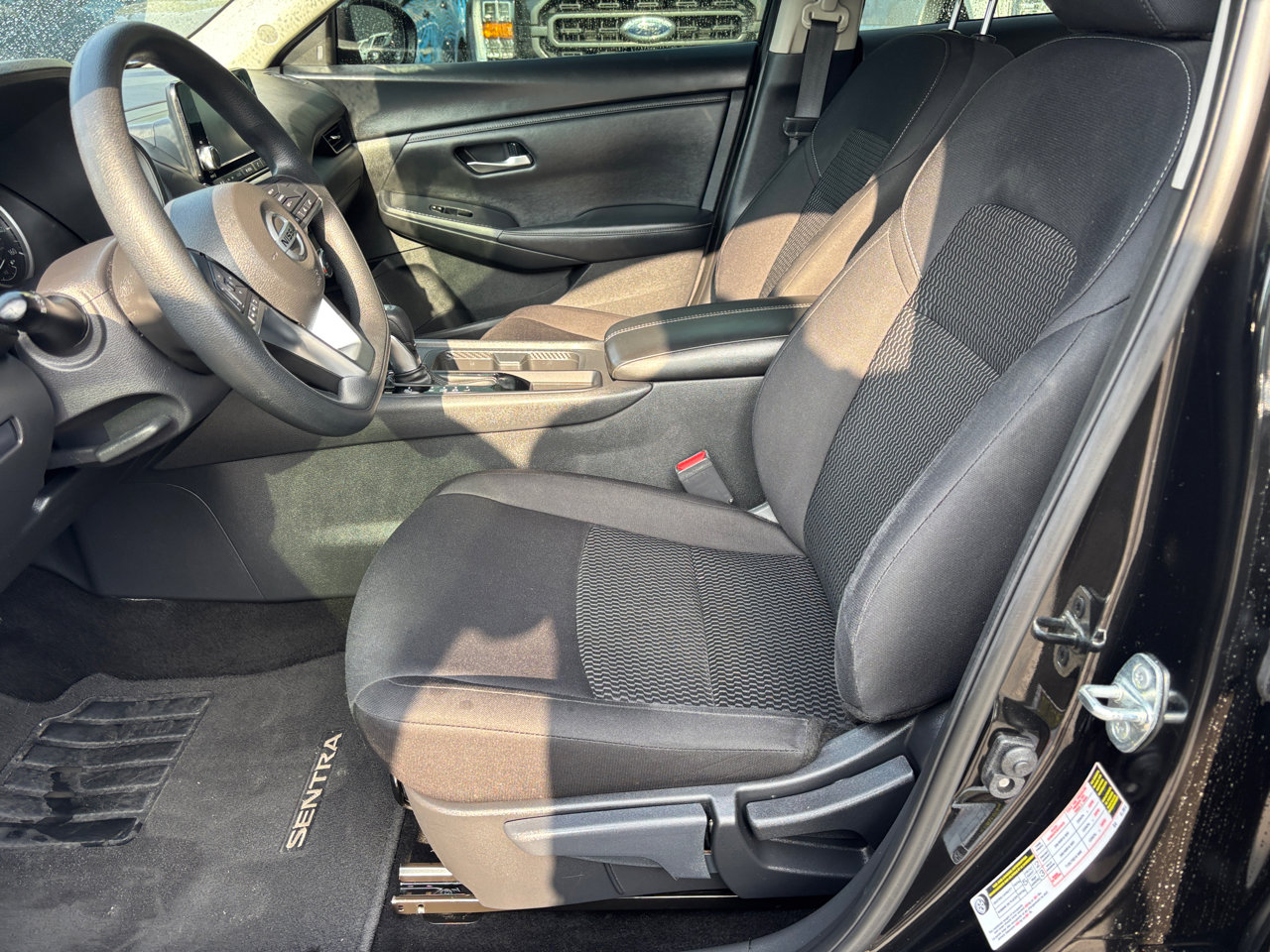 Used 2023 Nissan Sentra S image 8