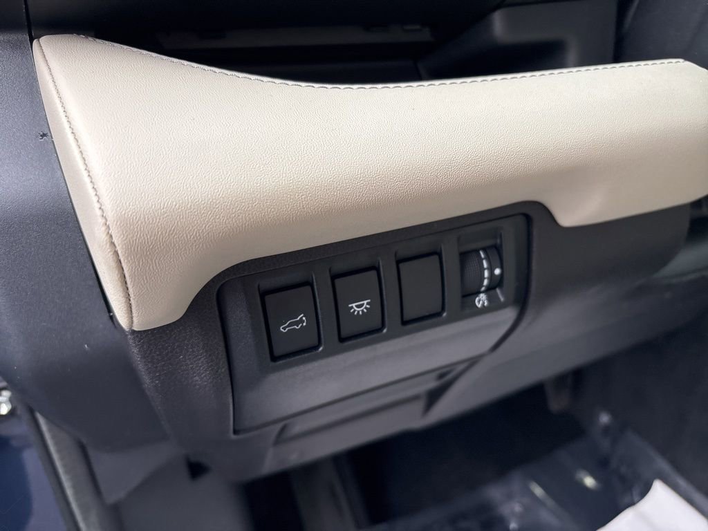 Certified 2023 Subaru Ascent Limited w/ Technology Package image 23