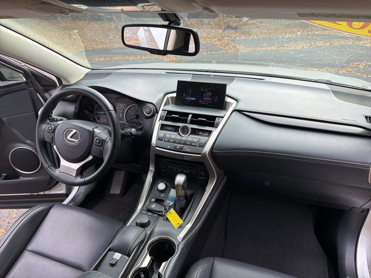 Used 2015 Lexus NX 200t FWD image 24