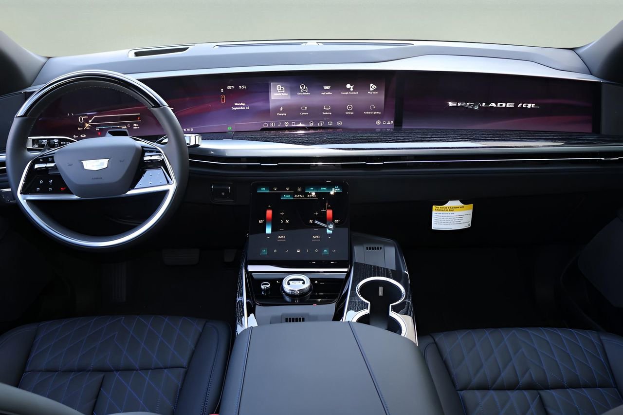 New 2026 Cadillac Escalade IQL Sport 1 w/ LPO, ONYX Package image 13