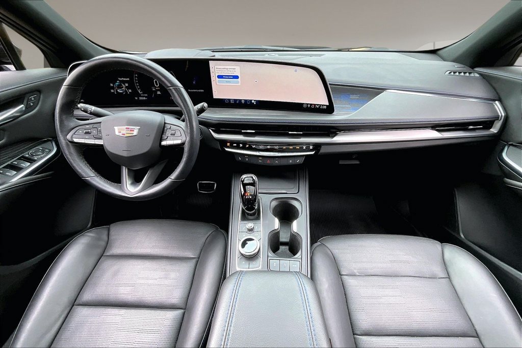 Used 2024 Cadillac XT4 Sport FWD image 15
