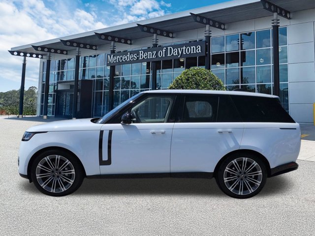 Used 2023 Land Rover Range Rover SE AWD/4WD image 7
