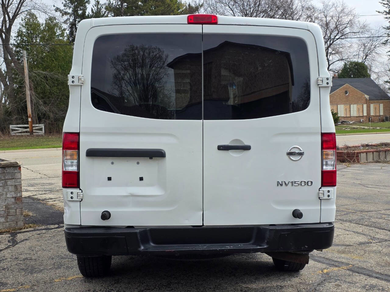 Used 2018 Nissan NV 1500 S w/ Rear Door Glass Package image 5