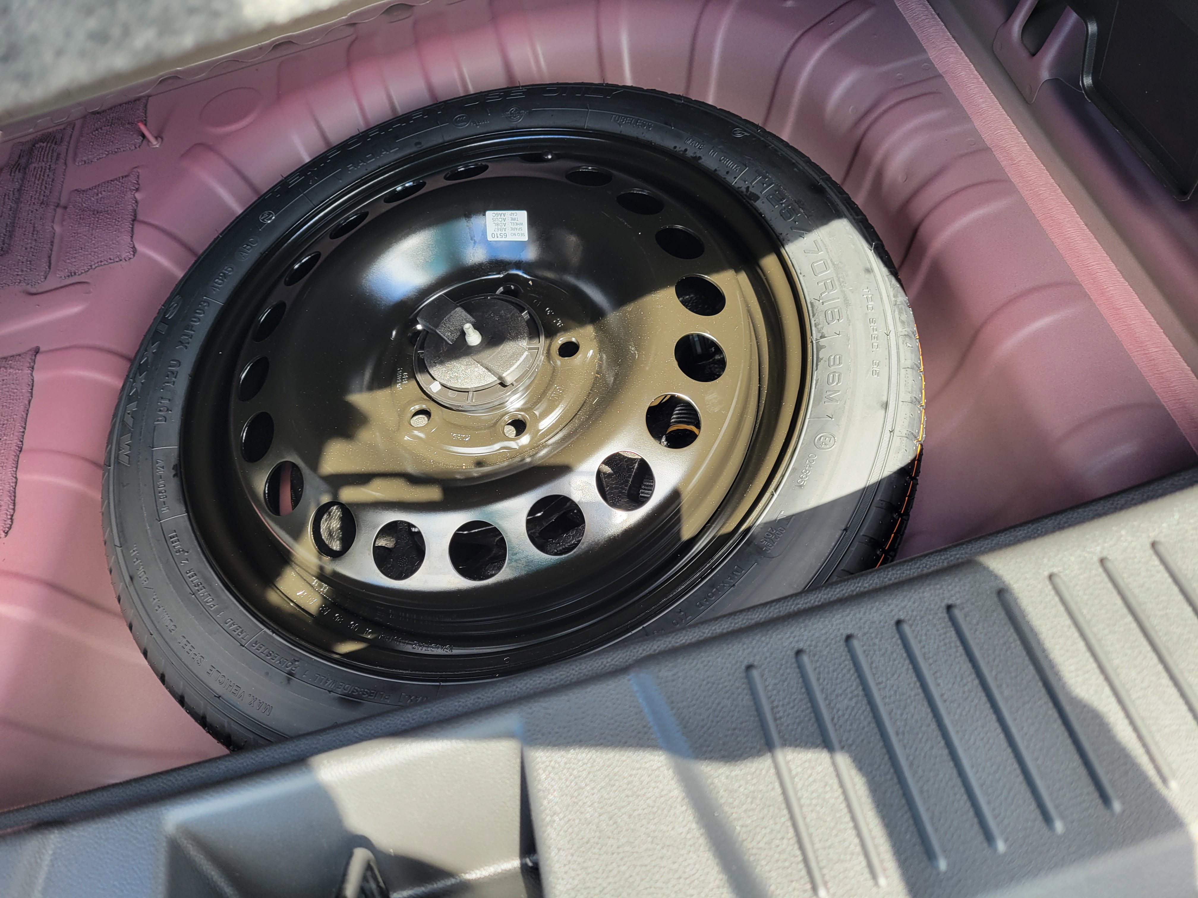 New 2026 Chevrolet Trax RS w/ Sunroof Package image 36