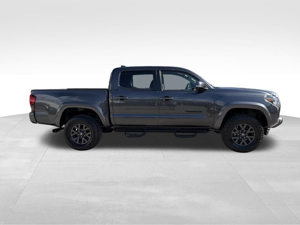 Used 2023 Toyota Tacoma SR5 w/ Technology Package AWD/4WD image 8