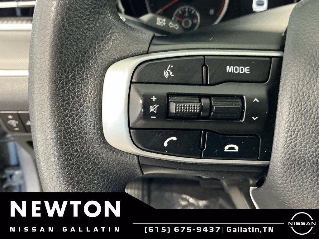Used 2022 Kia K5 LXS FWD image 25