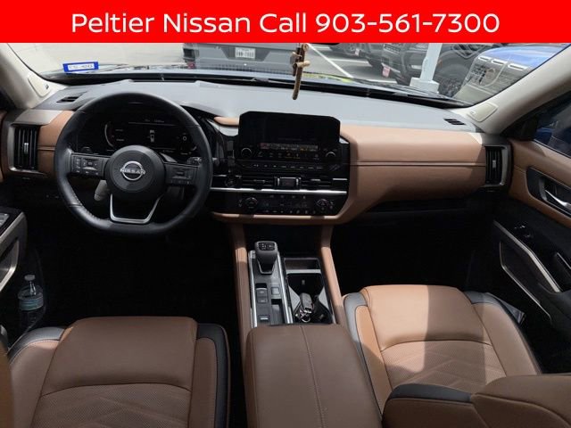Certified 2025 Nissan Pathfinder Platinum FWD image 24