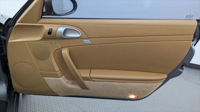 Used 2005 Porsche 911 Carrera S RWD image 18